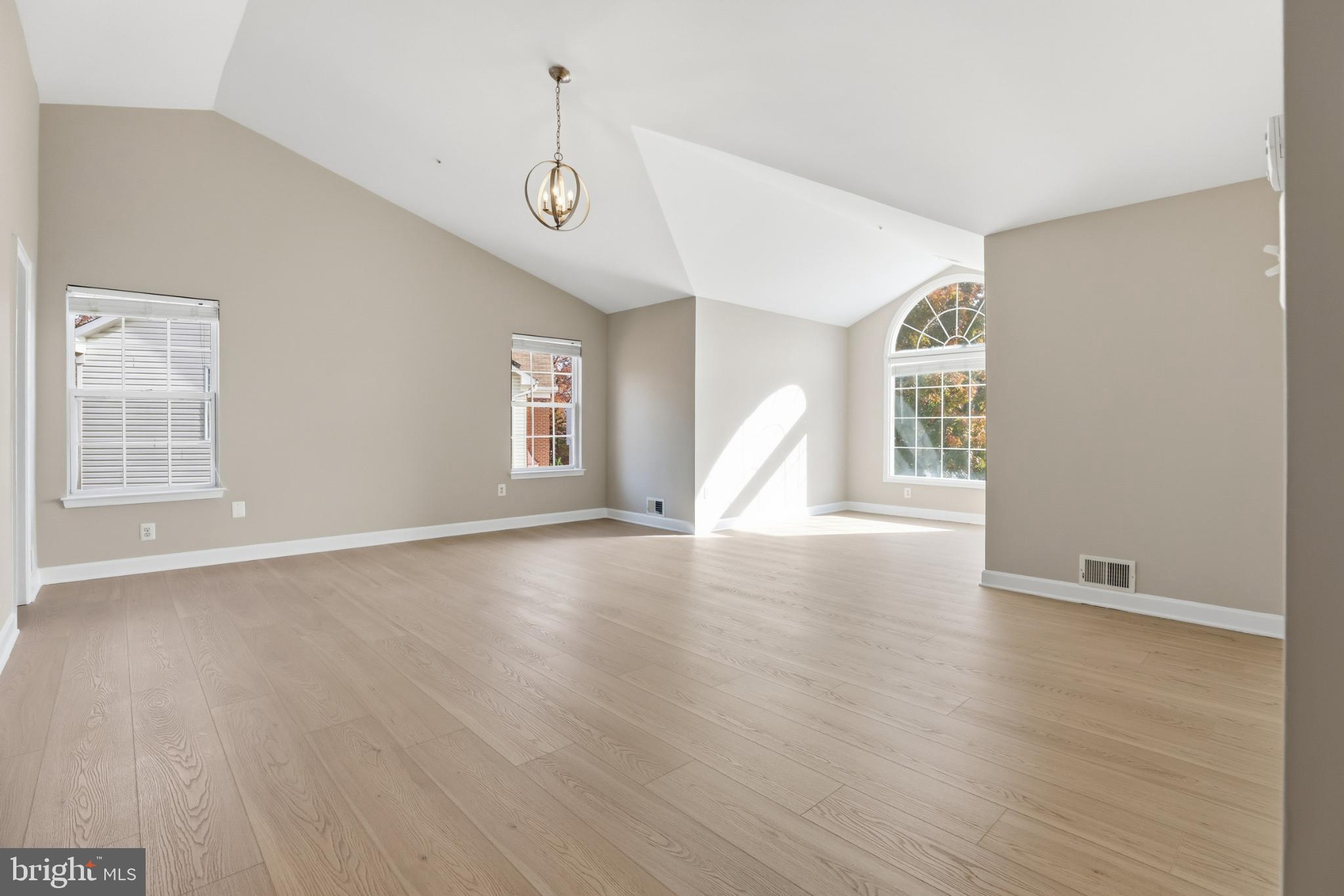 GLENN ESTATES - Residential