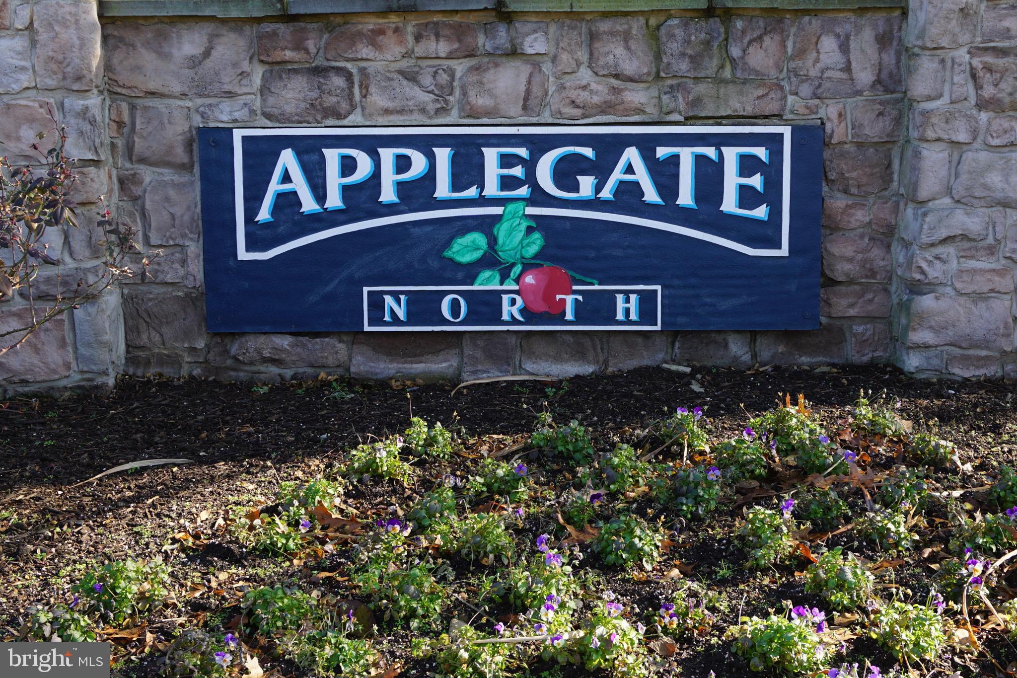 APPLEGATE NORTH - Residential