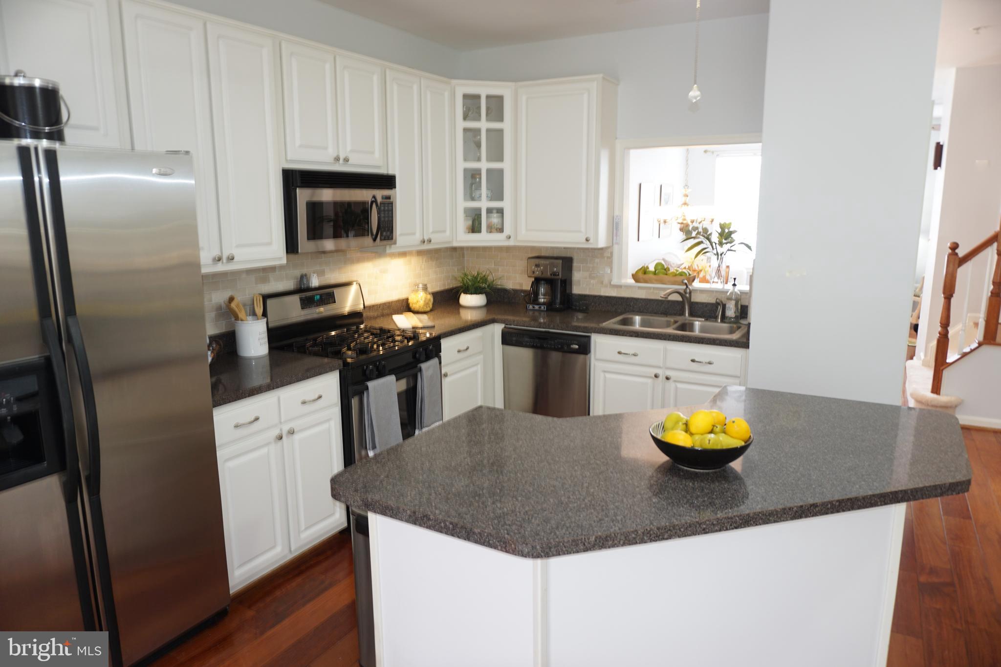 APPLEGATE NORTH - Residential