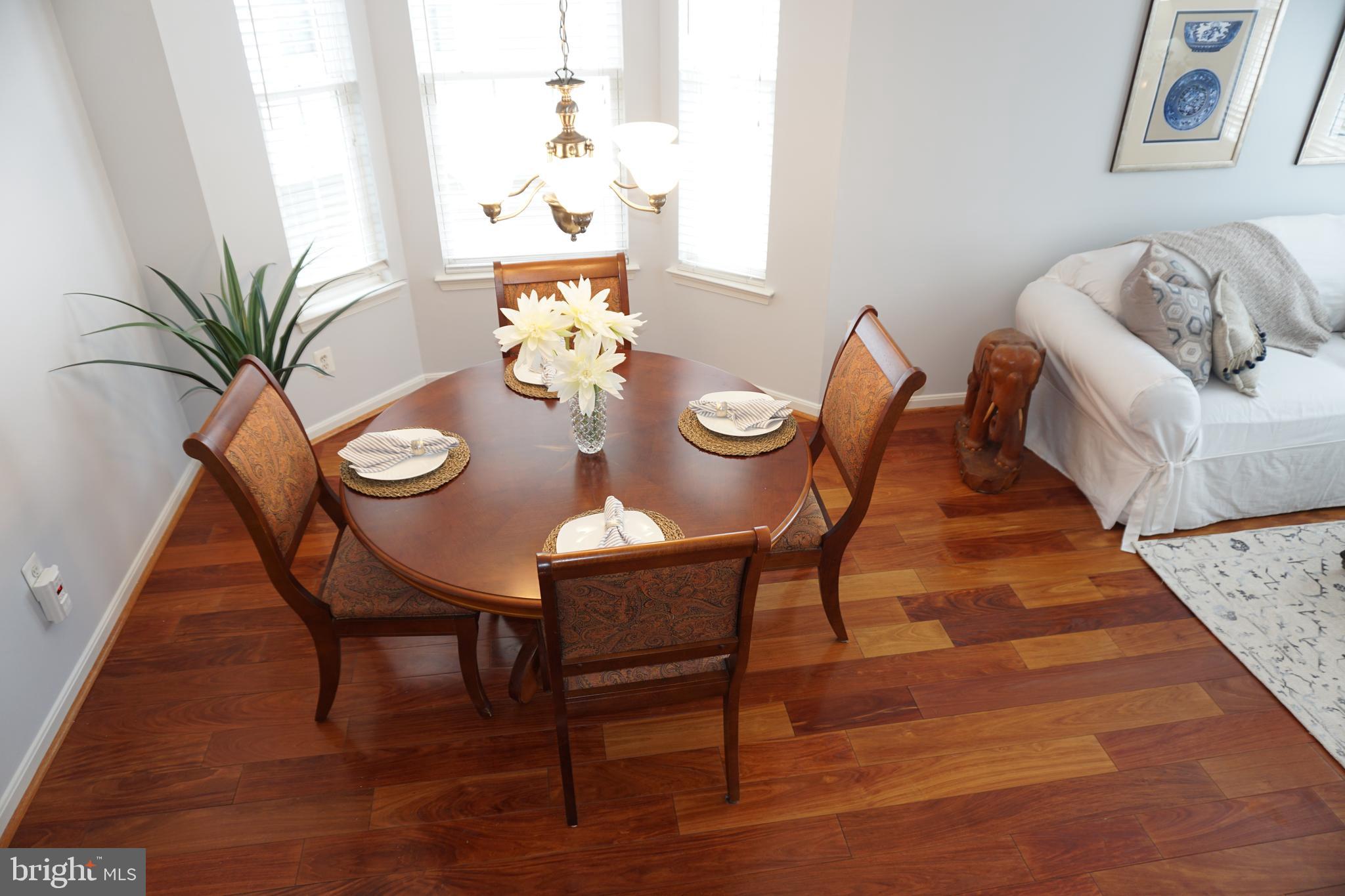 APPLEGATE NORTH - Residential