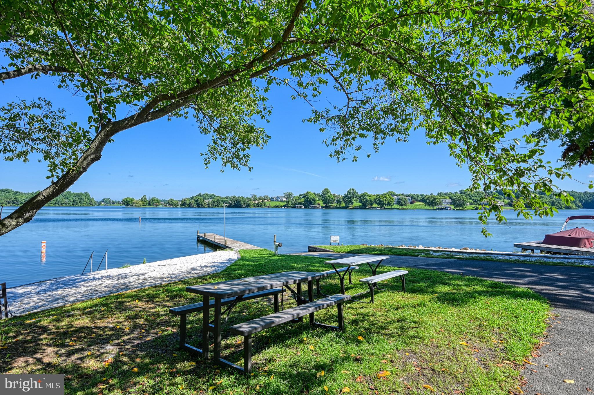 MORGAN I - Residential