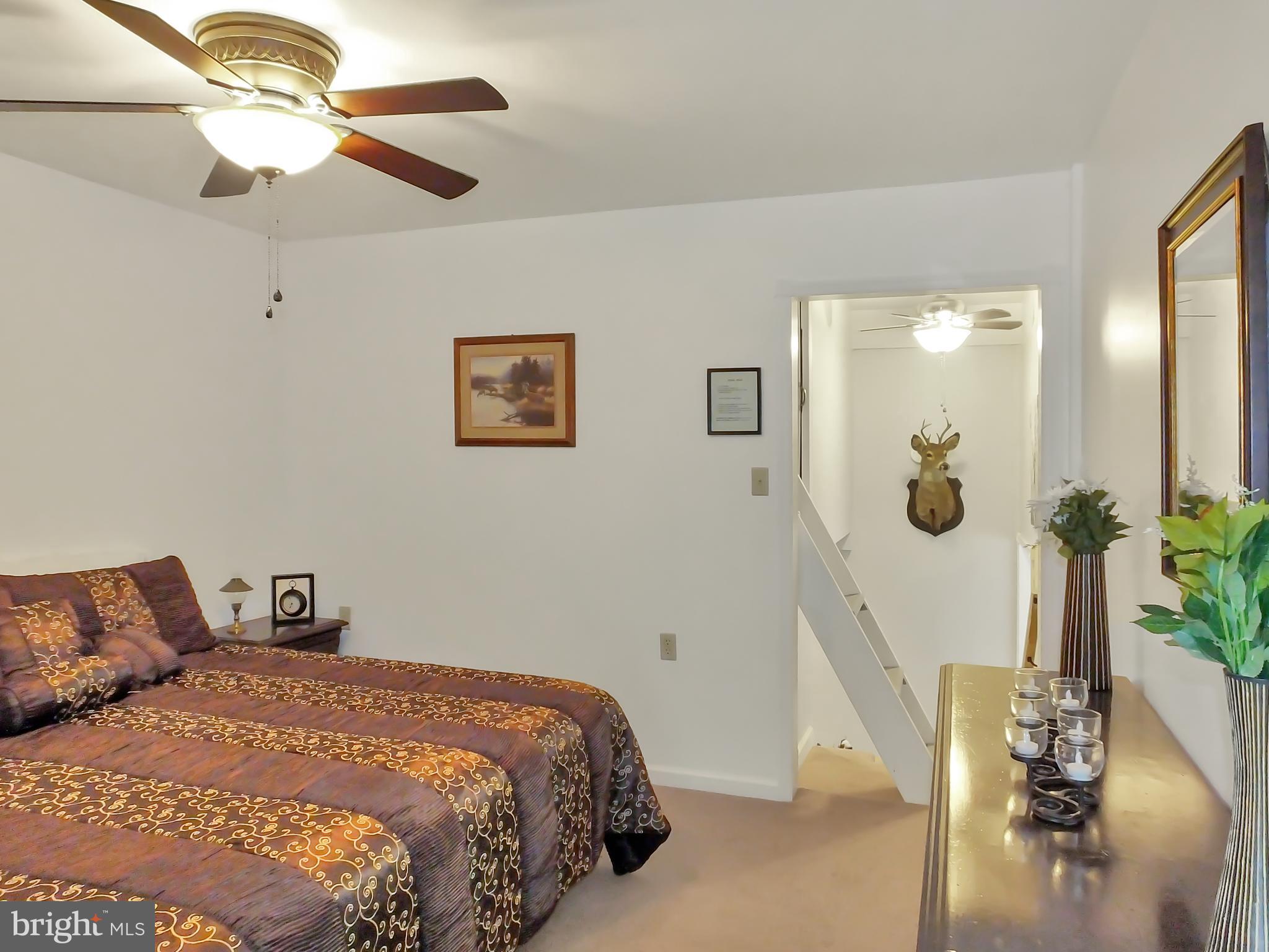 UPPER HOOPER ISLAND - Residential