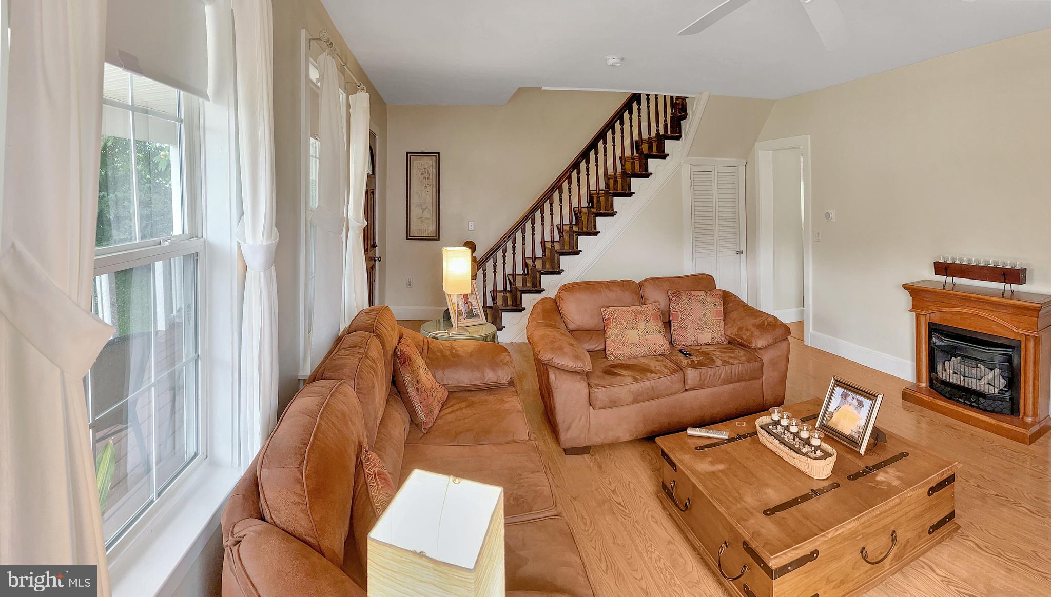 UPPER HOOPER ISLAND - Residential