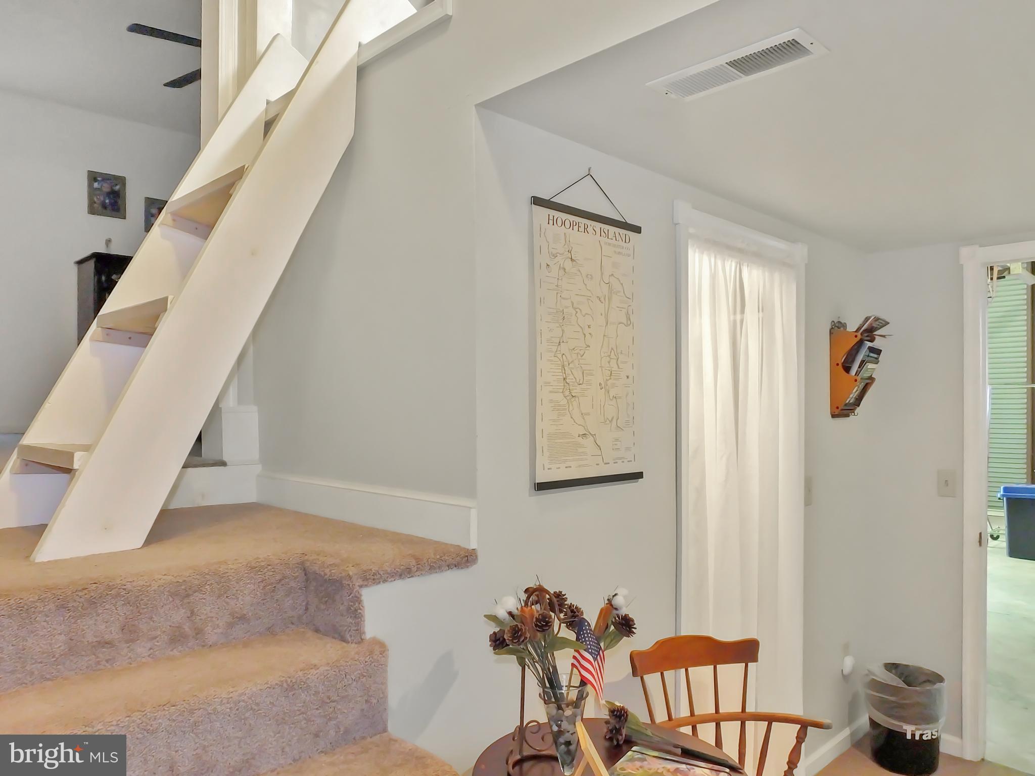 UPPER HOOPER ISLAND - Residential