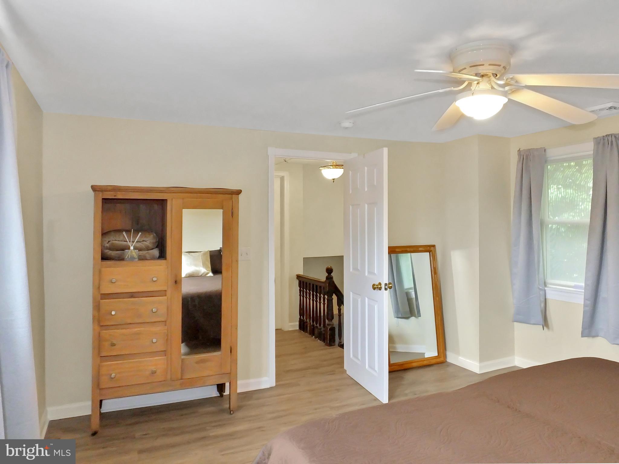 UPPER HOOPER ISLAND - Residential