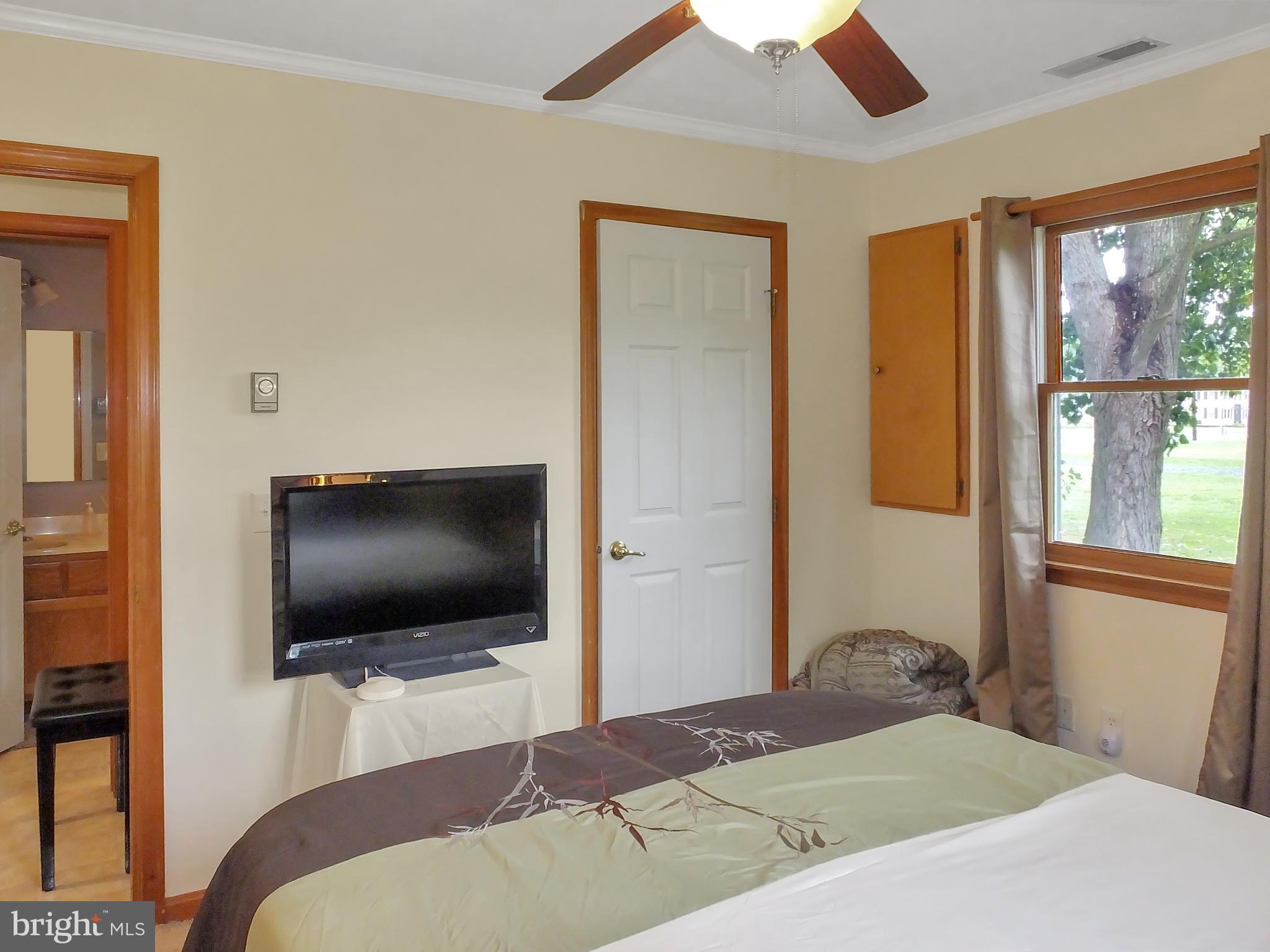 UPPER HOOPER ISLAND - Residential