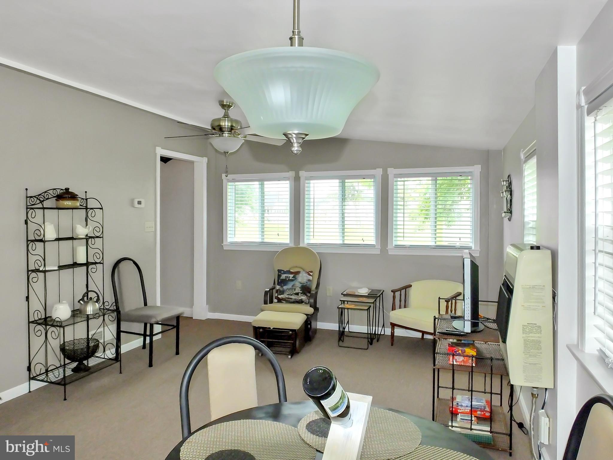 UPPER HOOPER ISLAND - Residential