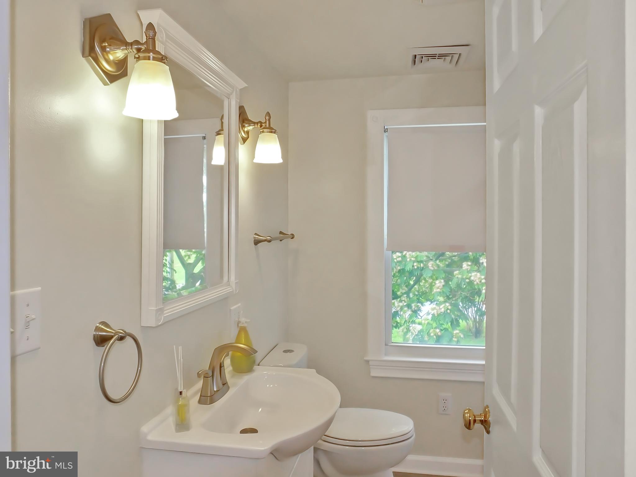 UPPER HOOPER ISLAND - Residential