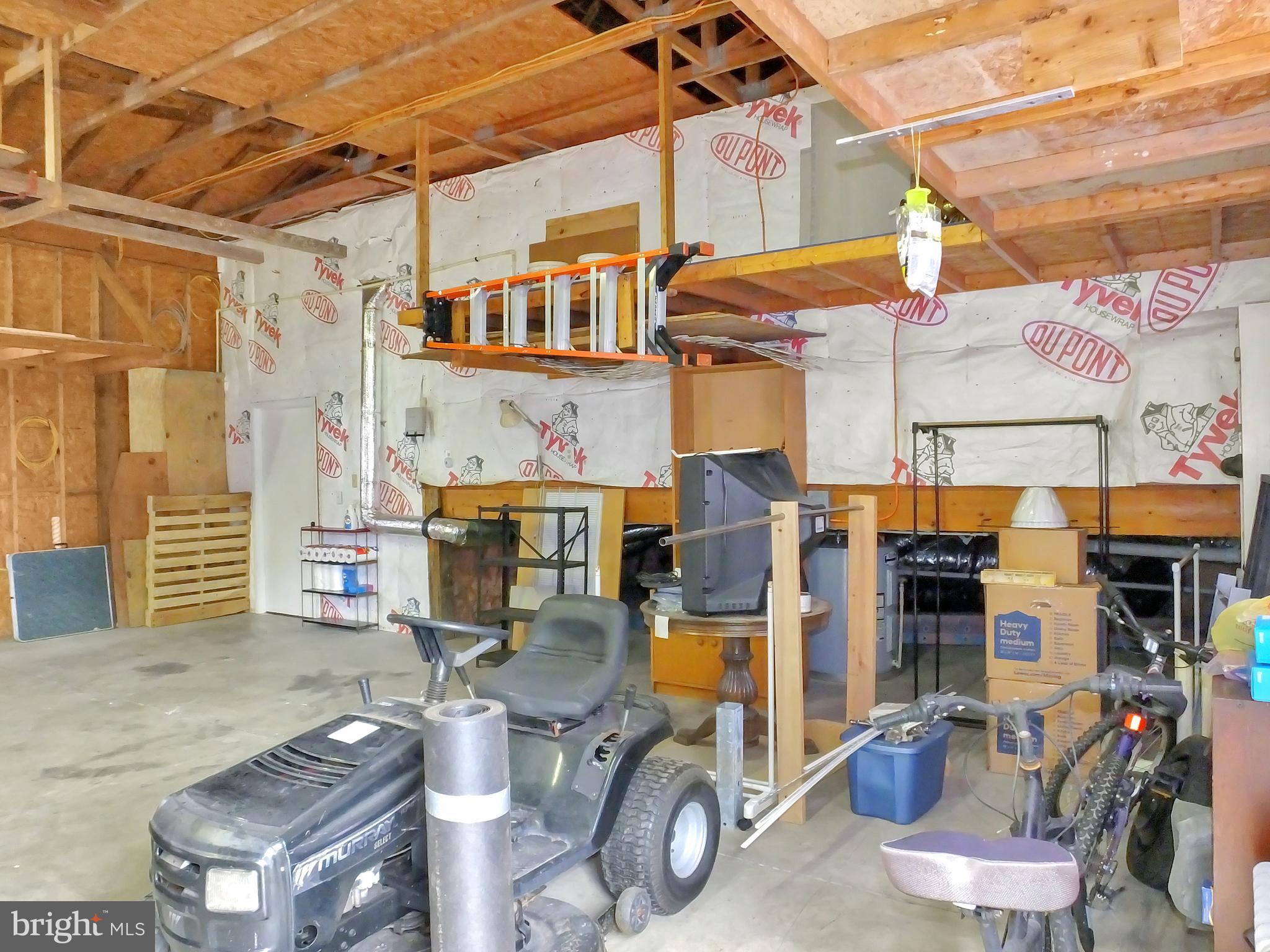 UPPER HOOPER ISLAND - Residential