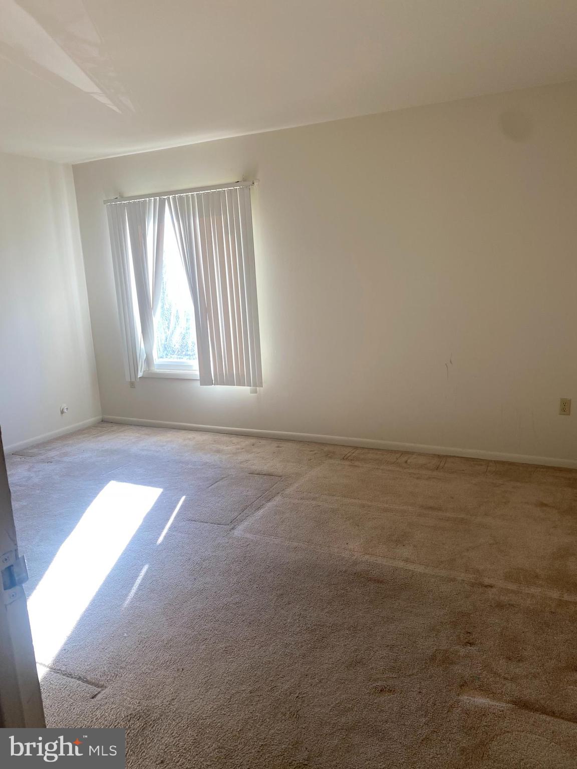 HUNTING RIDGE CONDOMINIUM - Residential