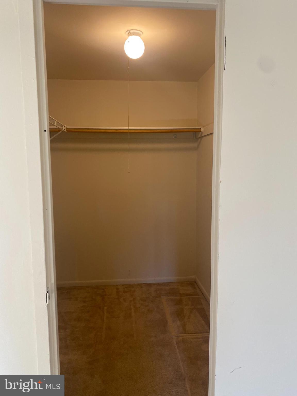 HUNTING RIDGE CONDOMINIUM - Residential