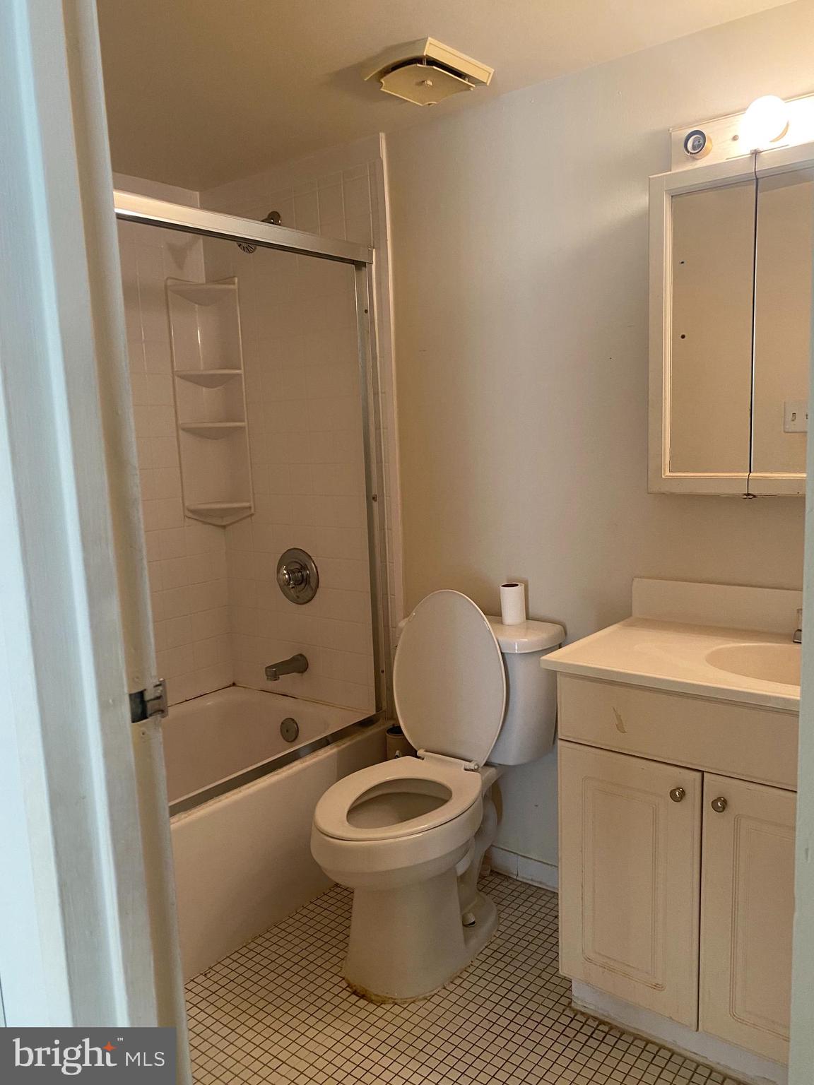 HUNTING RIDGE CONDOMINIUM - Residential