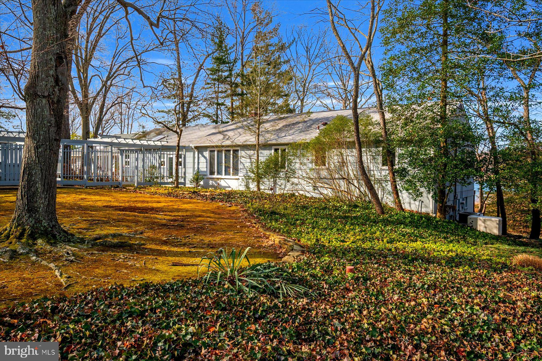 HIDDEN RIDGE - Residential