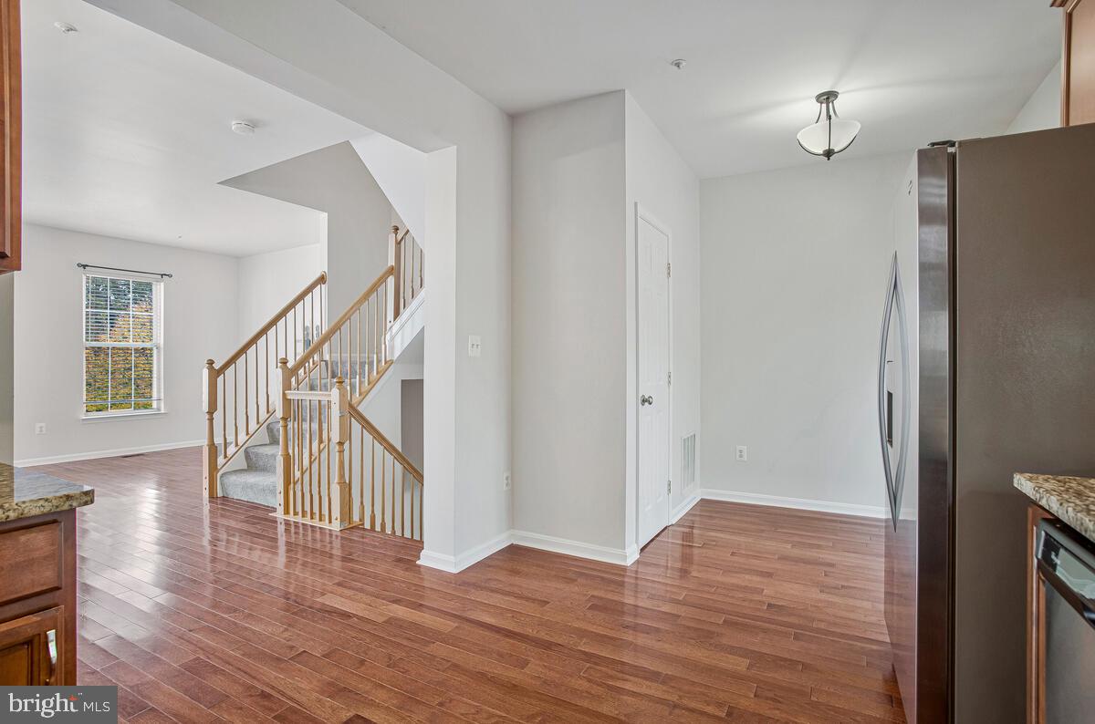 CARRIAGE PINES/LAKE VILL - Residential Lease