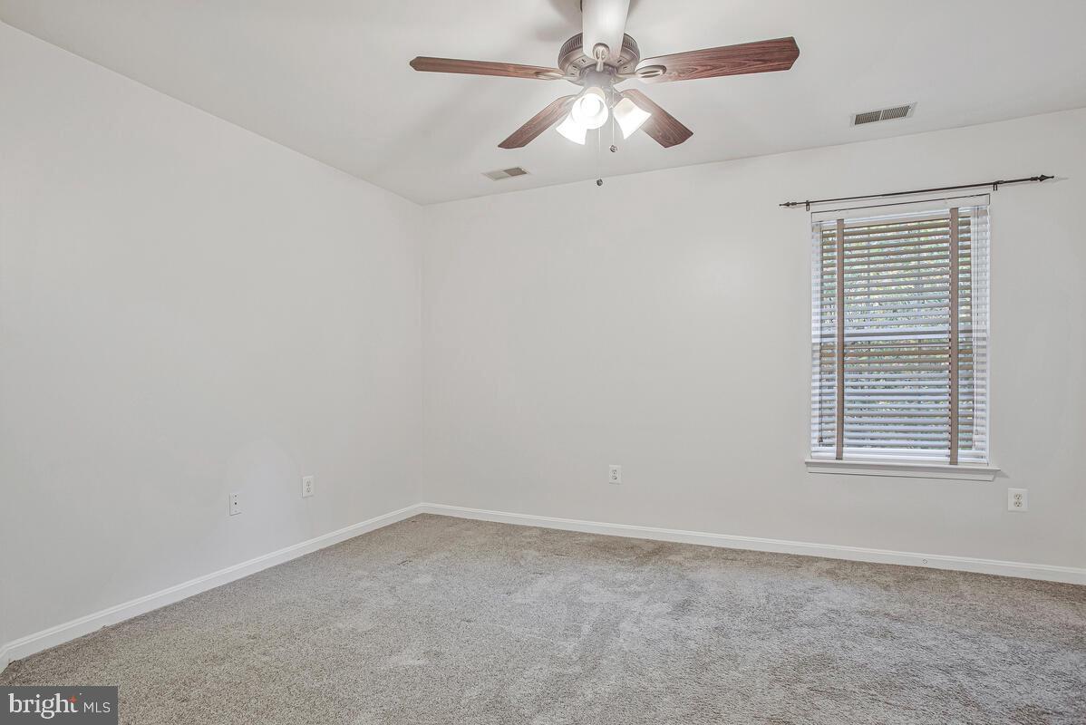 CARRIAGE PINES/LAKE VILL - Residential Lease