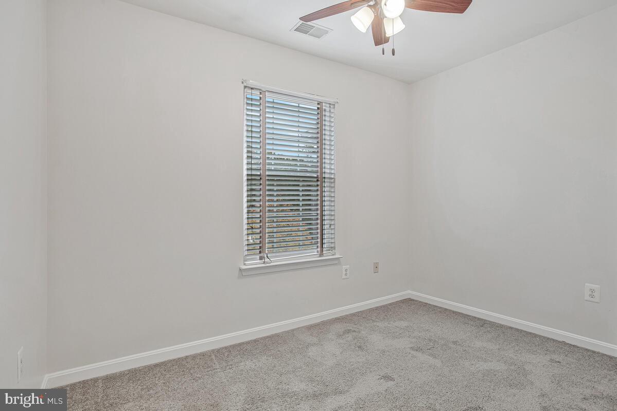 CARRIAGE PINES/LAKE VILL - Residential Lease