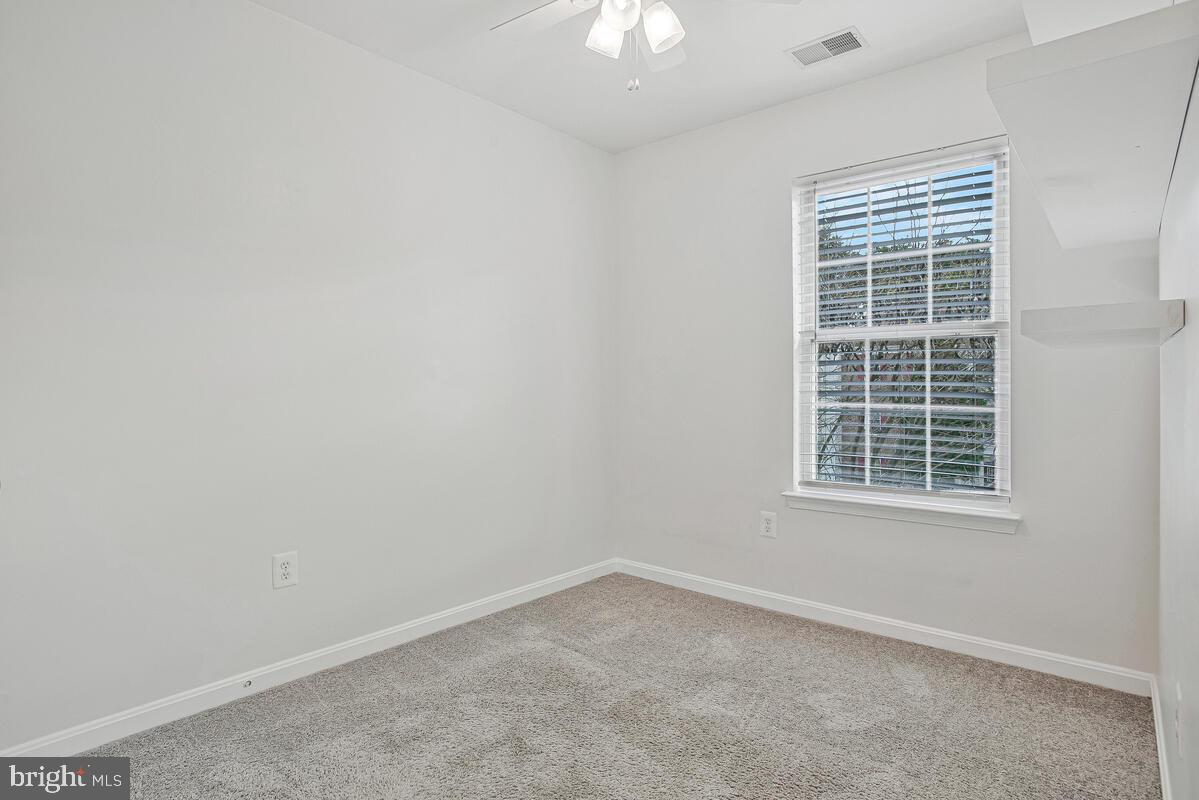 CARRIAGE PINES/LAKE VILL - Residential Lease