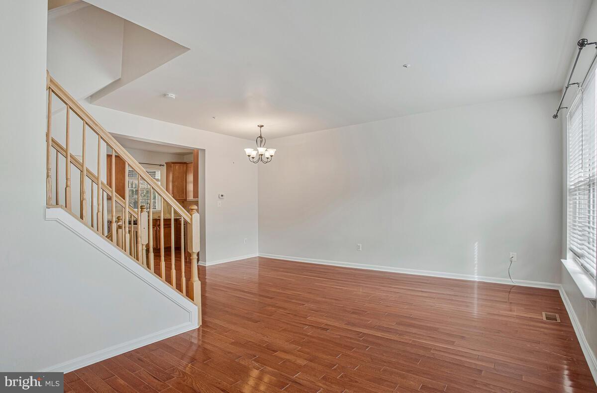 CARRIAGE PINES/LAKE VILL - Residential Lease