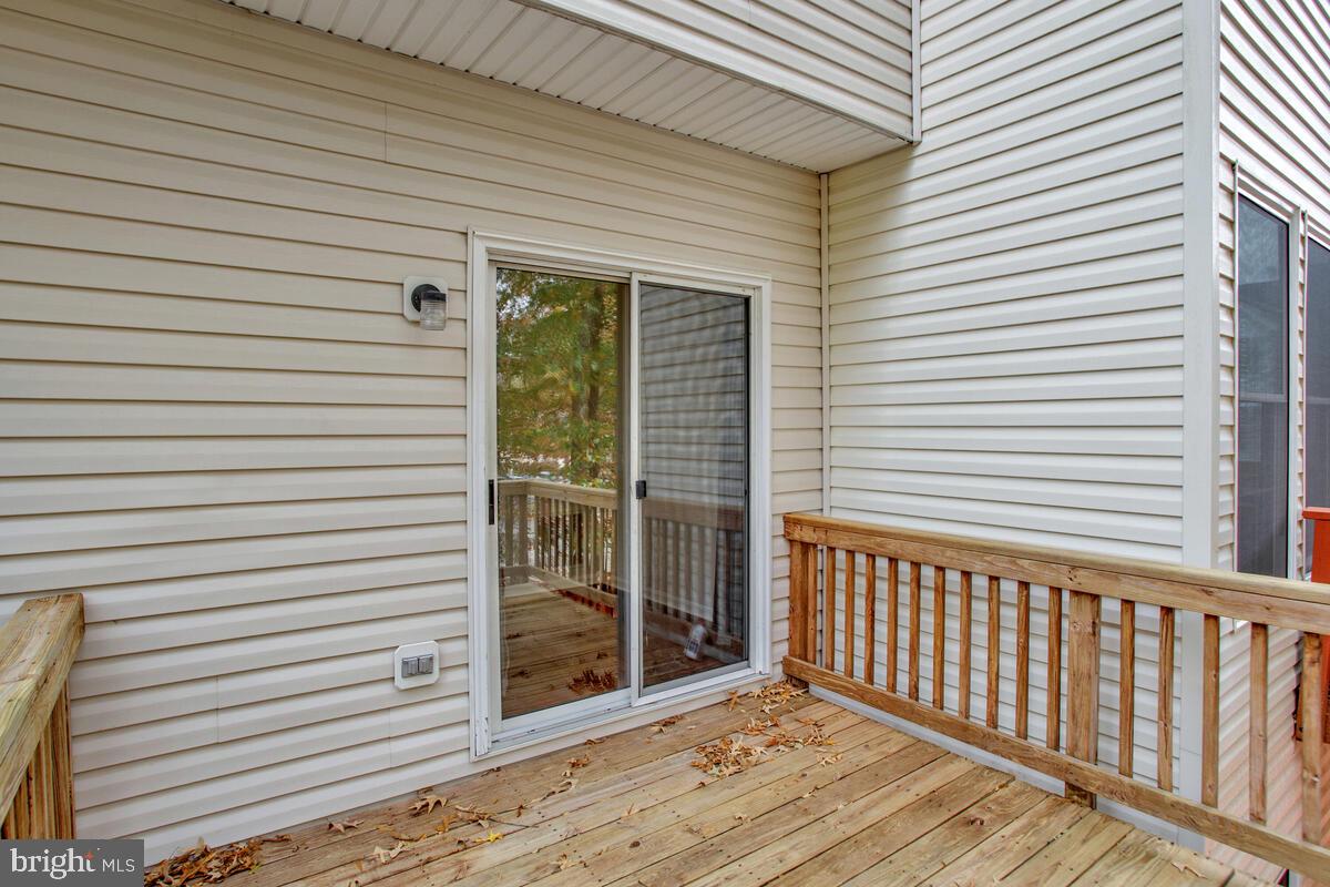 CARRIAGE PINES/LAKE VILL - Residential Lease