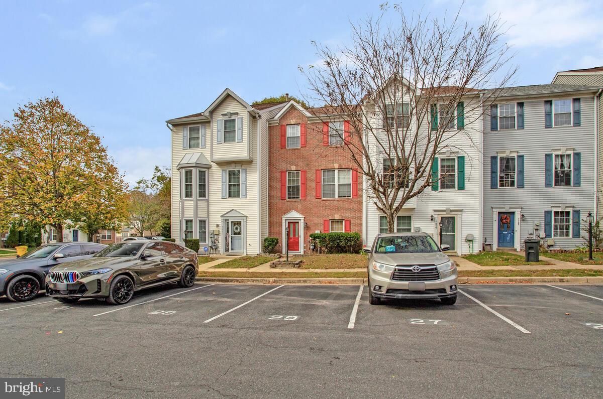 CARRIAGE PINES/LAKE VILL - Residential Lease