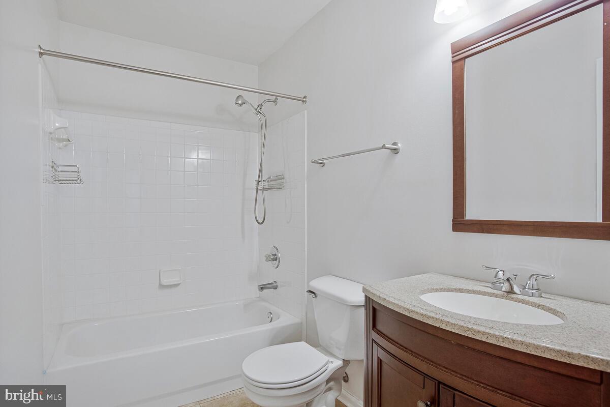 CARRIAGE PINES/LAKE VILL - Residential Lease