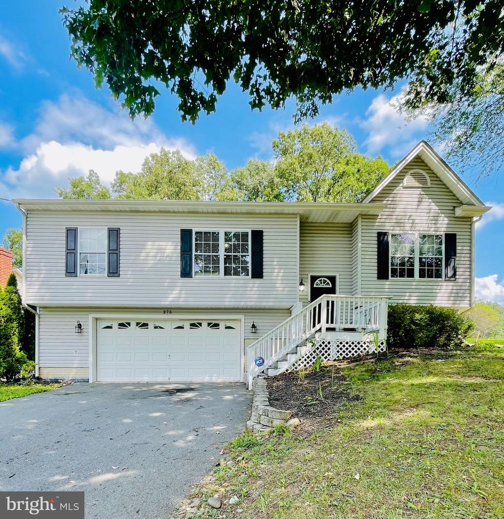 Photo of 275 Greenwood Road, WINCHESTER, VA 22602 (MLS # VAFV2037364)