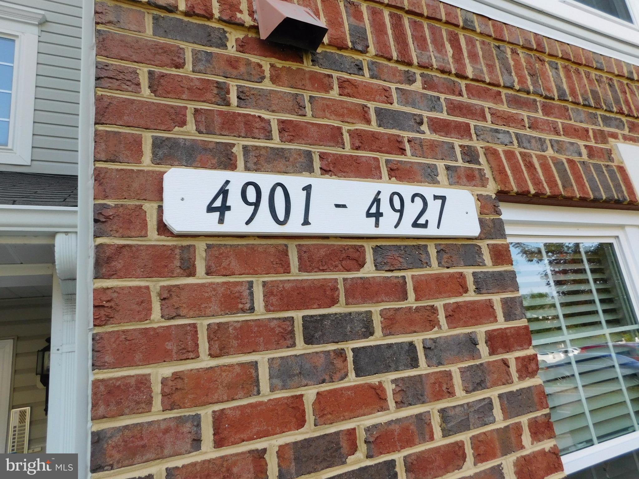 SILVER LAKE - Residential Lease