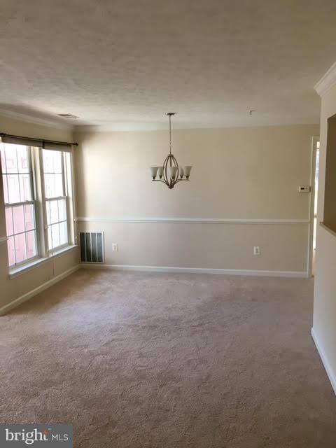 SILVER LAKE - Residential Lease