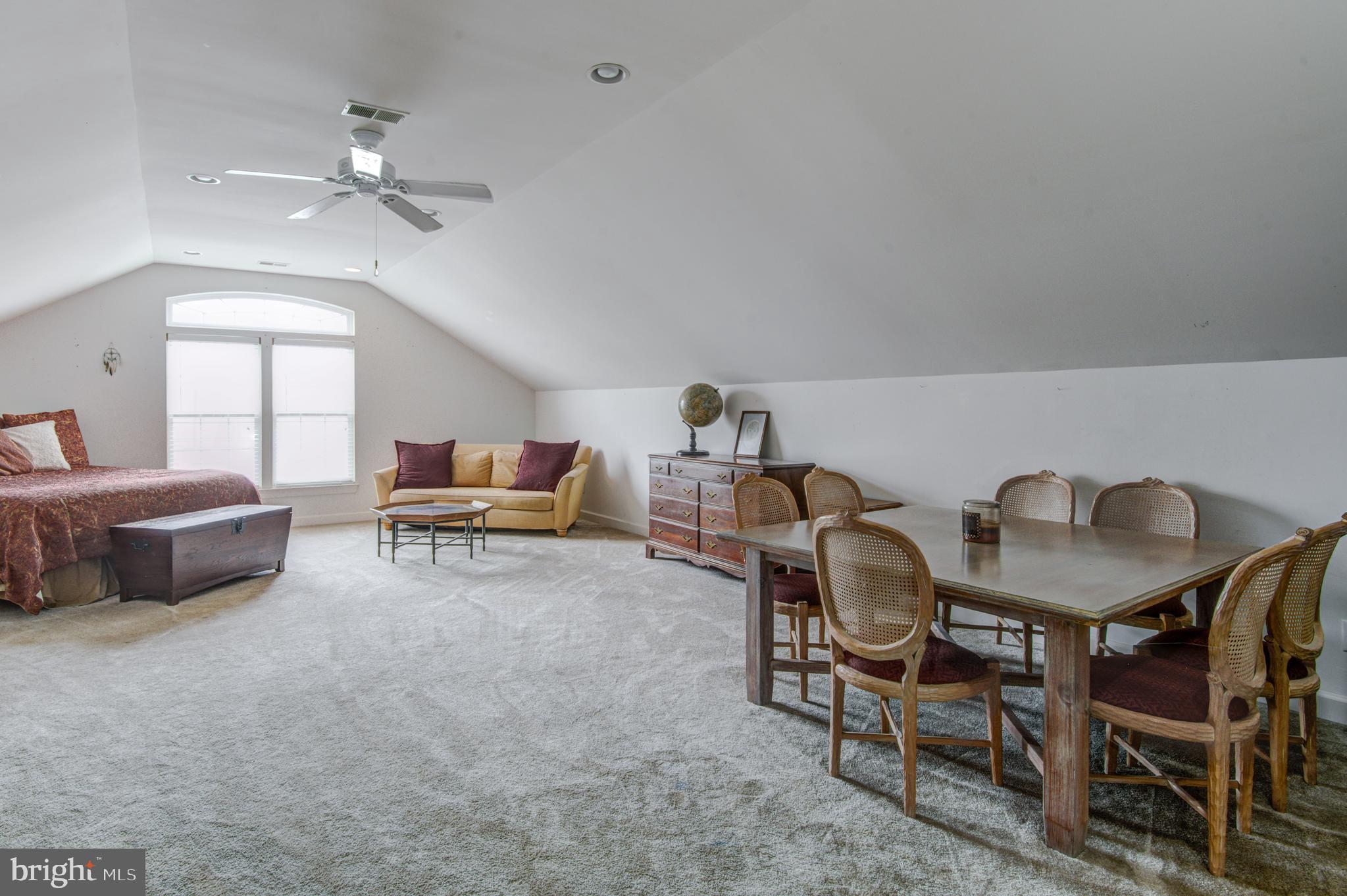 FRANKLIN KNOLL - Residential