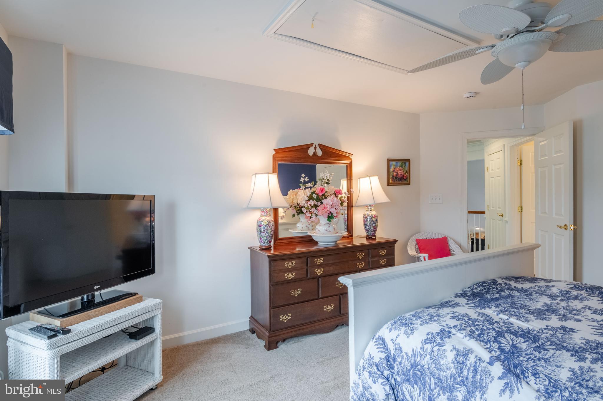 FRANKLIN KNOLL - Residential