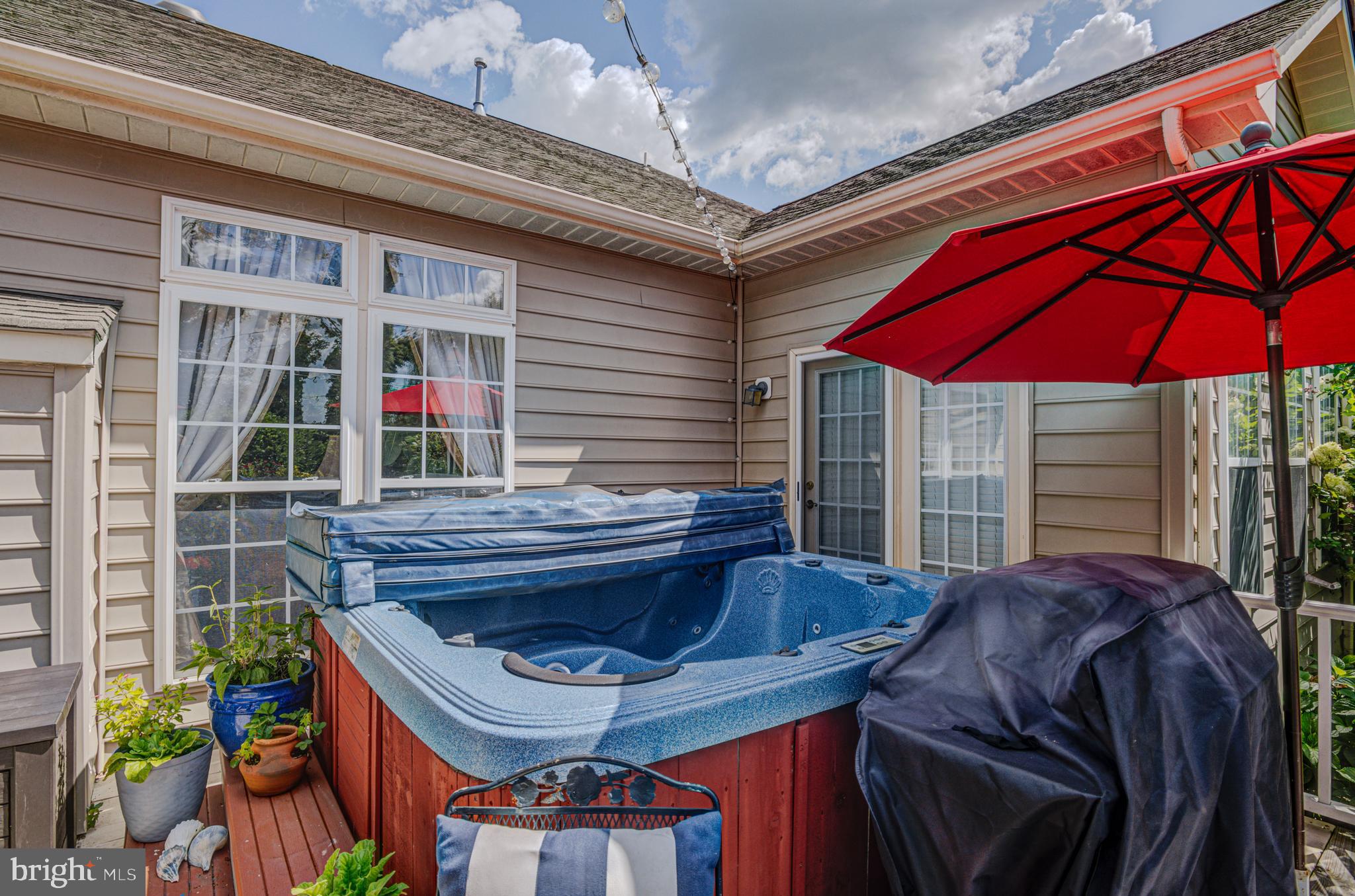 FRANKLIN KNOLL - Residential