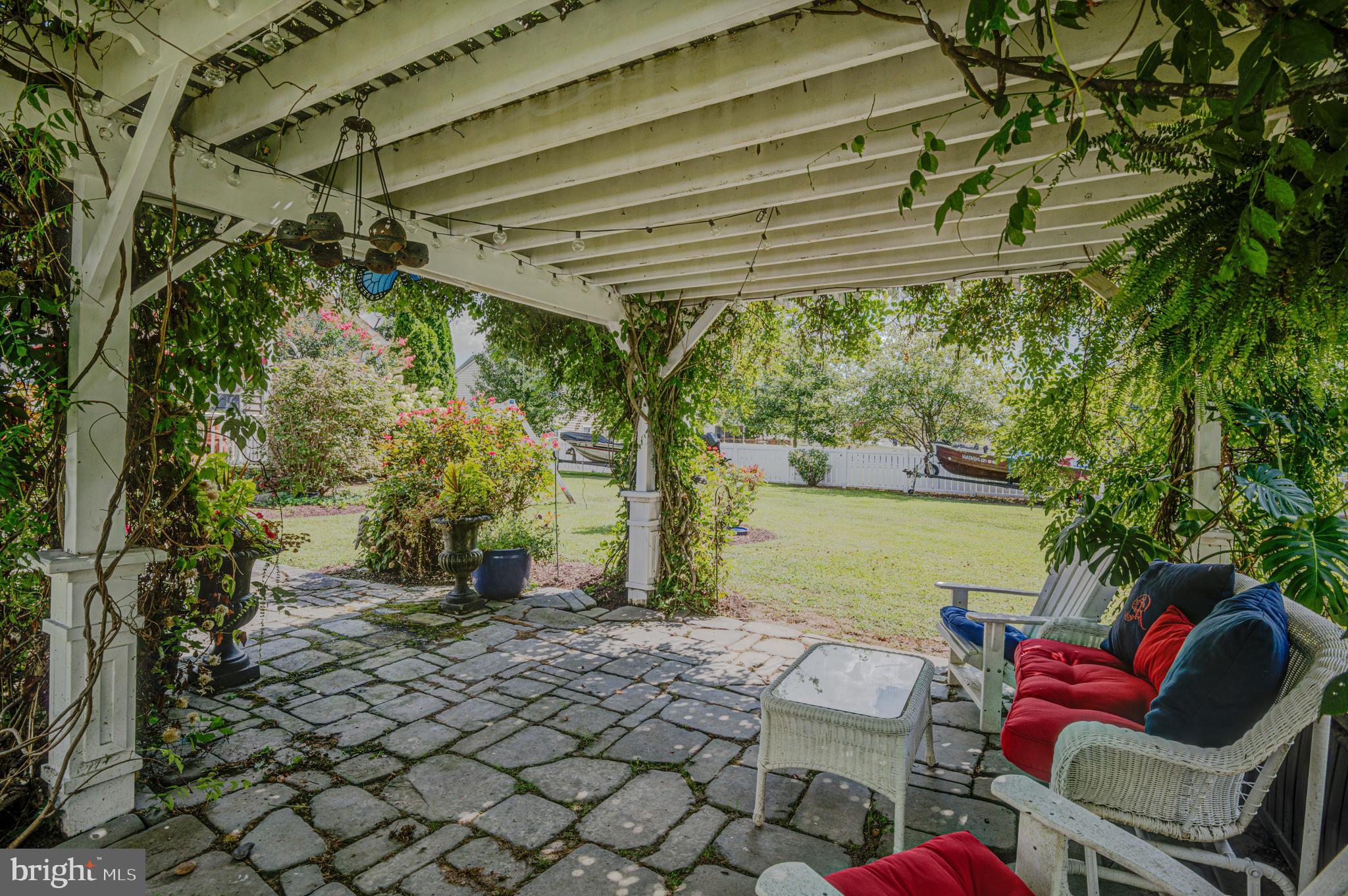 FRANKLIN KNOLL - Residential