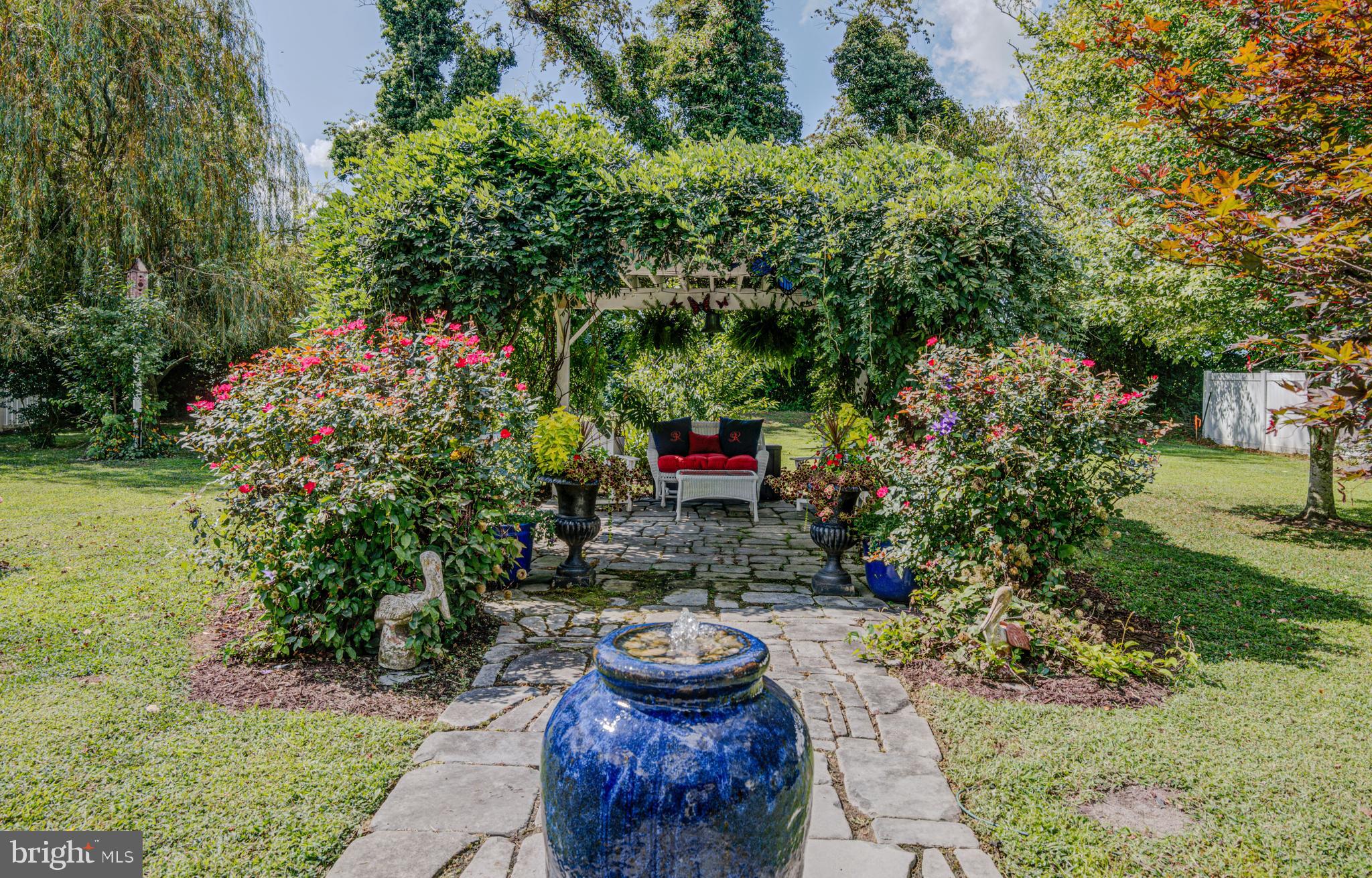 FRANKLIN KNOLL - Residential