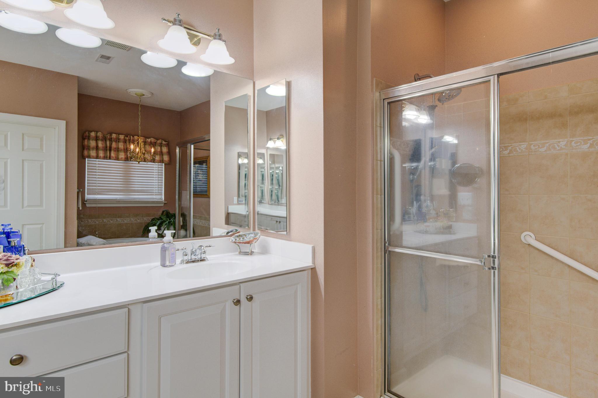 FRANKLIN KNOLL - Residential