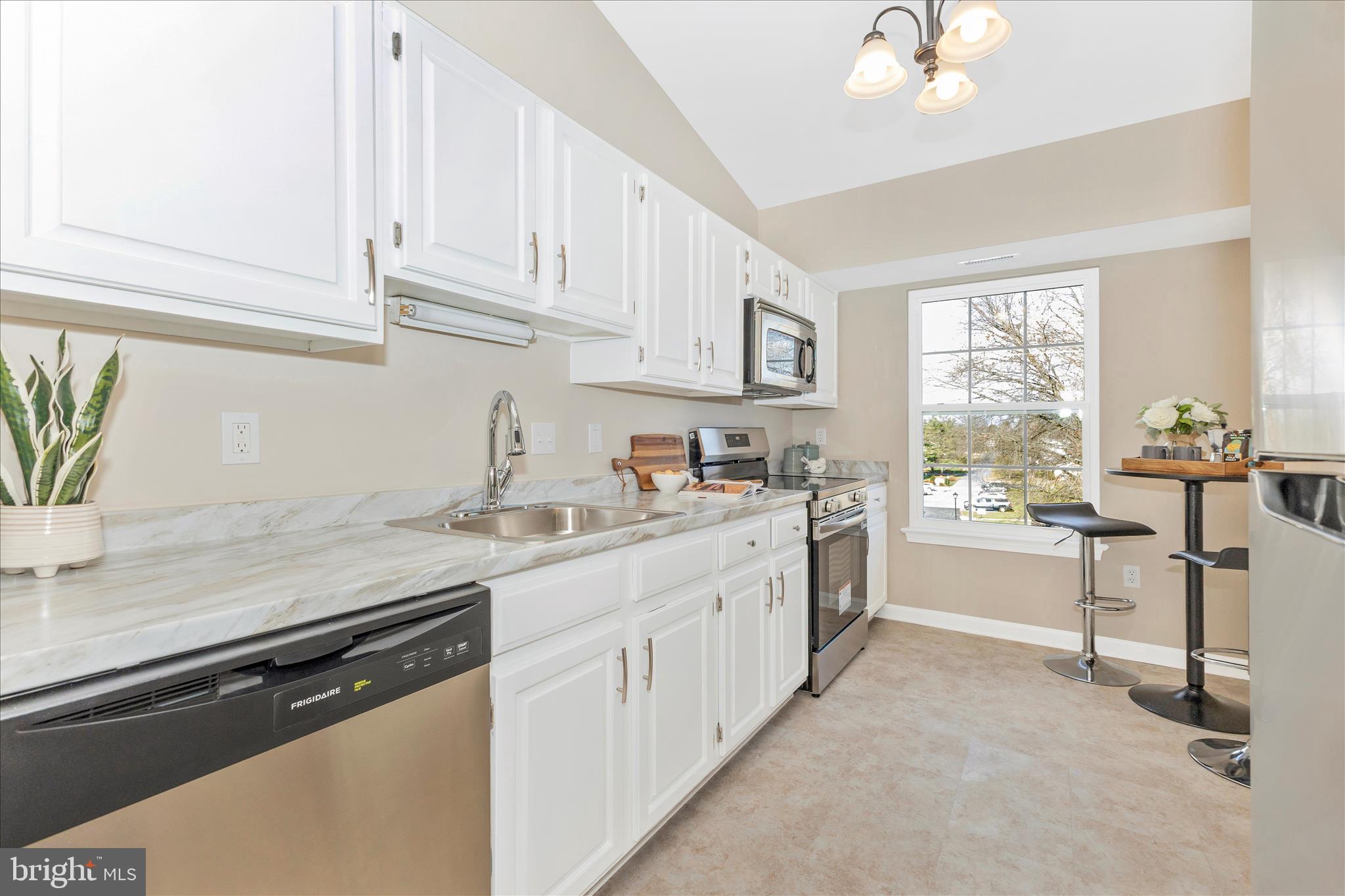 BRIERCREST HEIGHTS - Residential