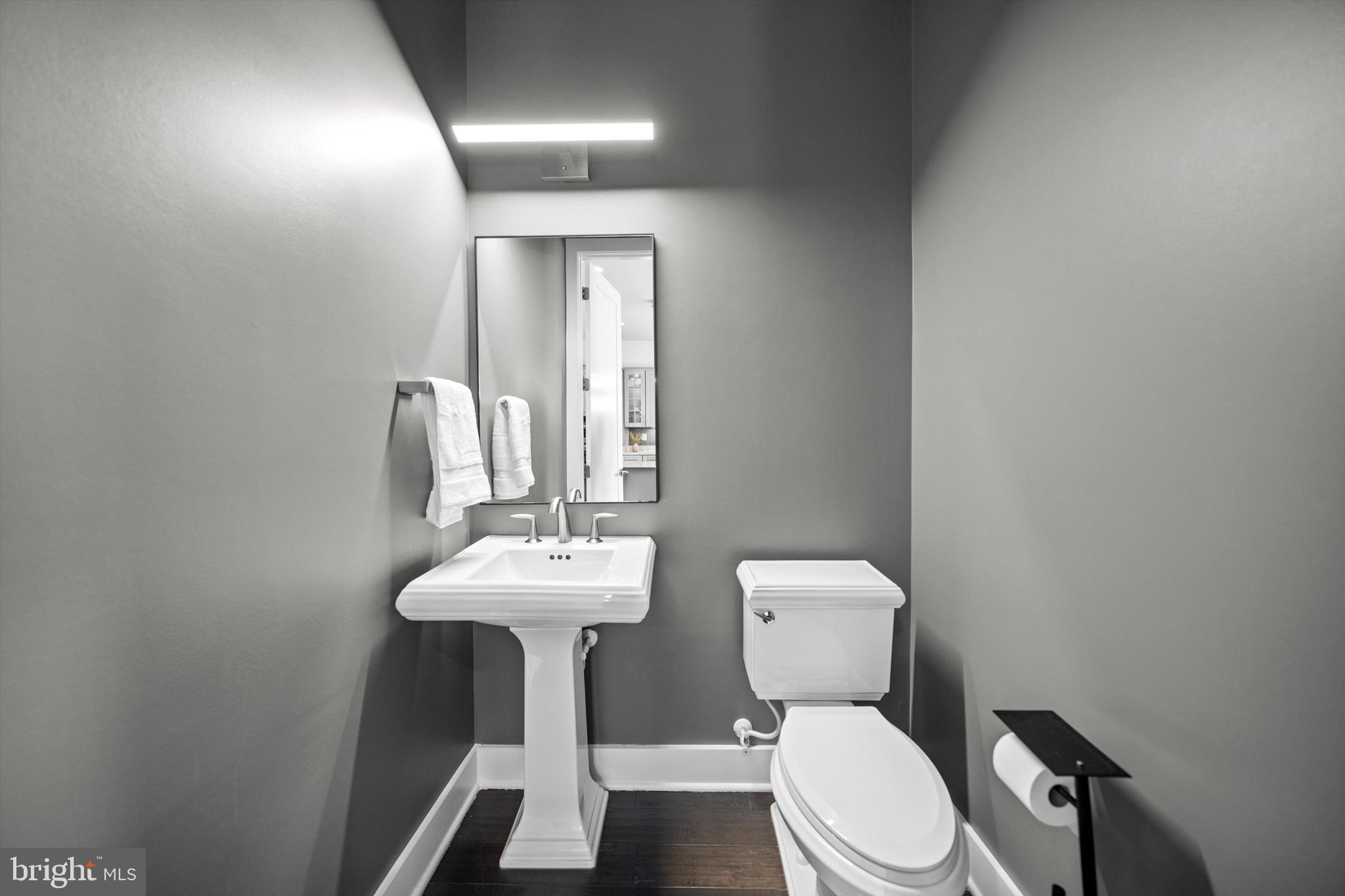 ONE LOUDOUN - Residential