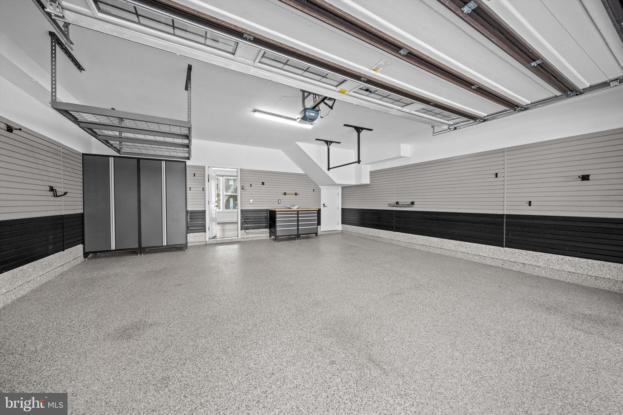 ONE LOUDOUN - Residential