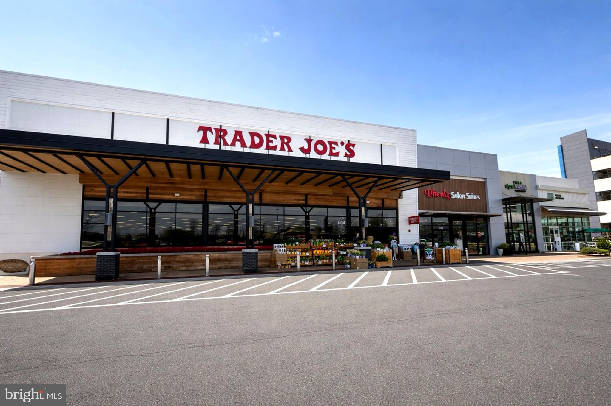 ONE LOUDOUN - Residential