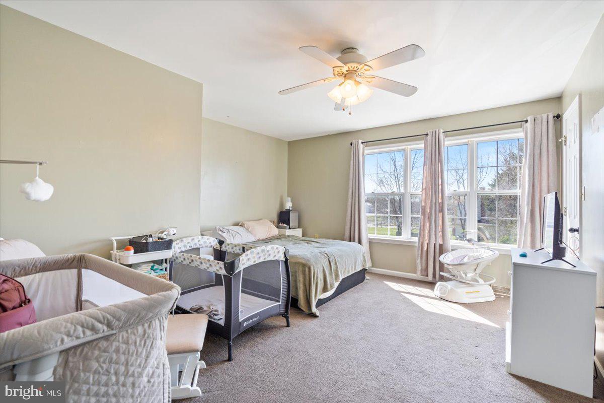 GEORGETOWN SQUARE - Residential Lease