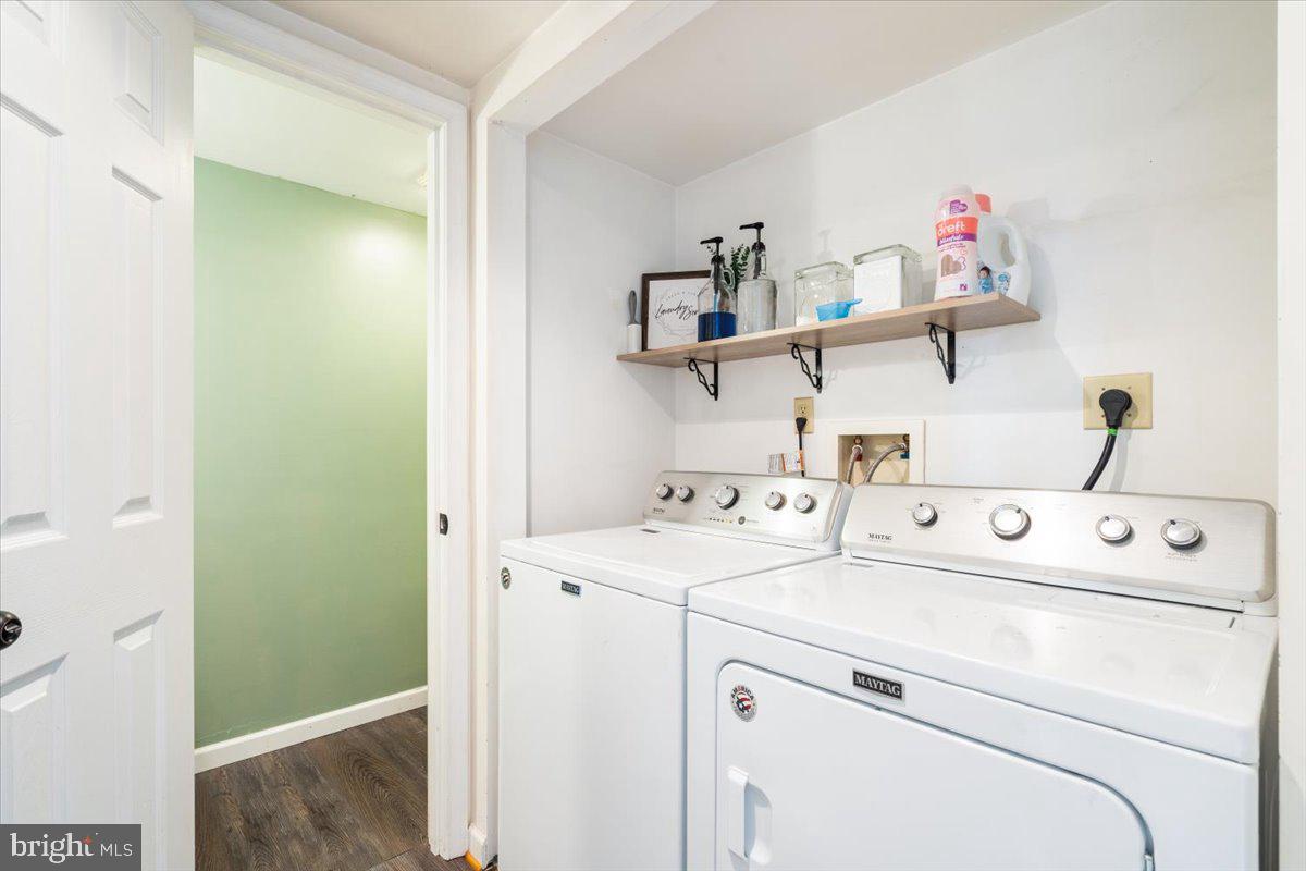 GEORGETOWN SQUARE - Residential Lease