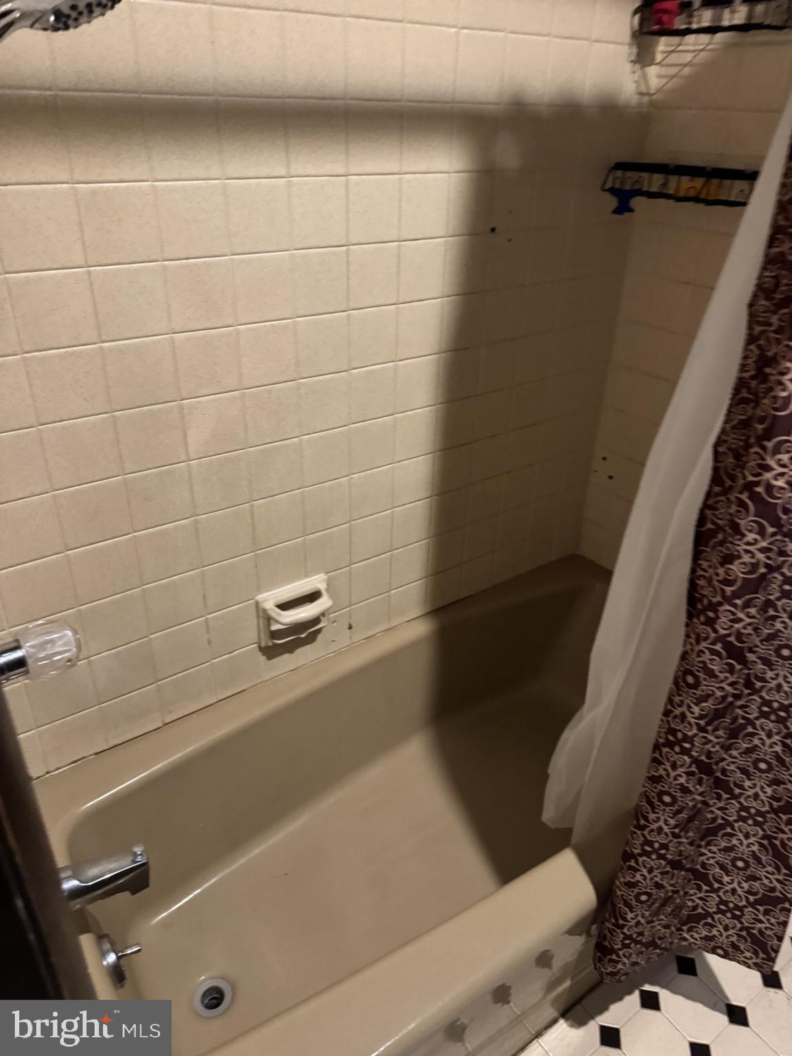 BULLS HEAD - Residential