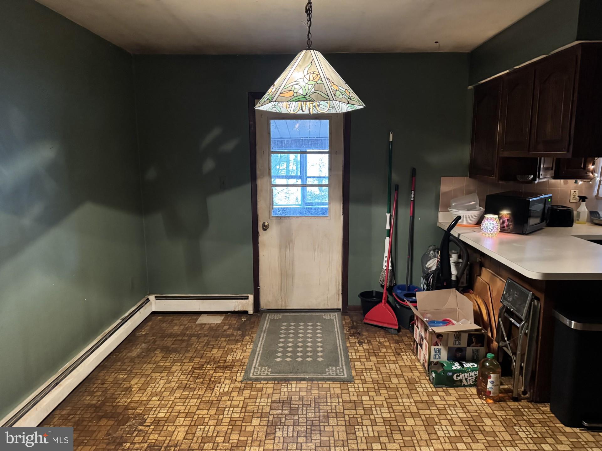 BULLS HEAD - Residential