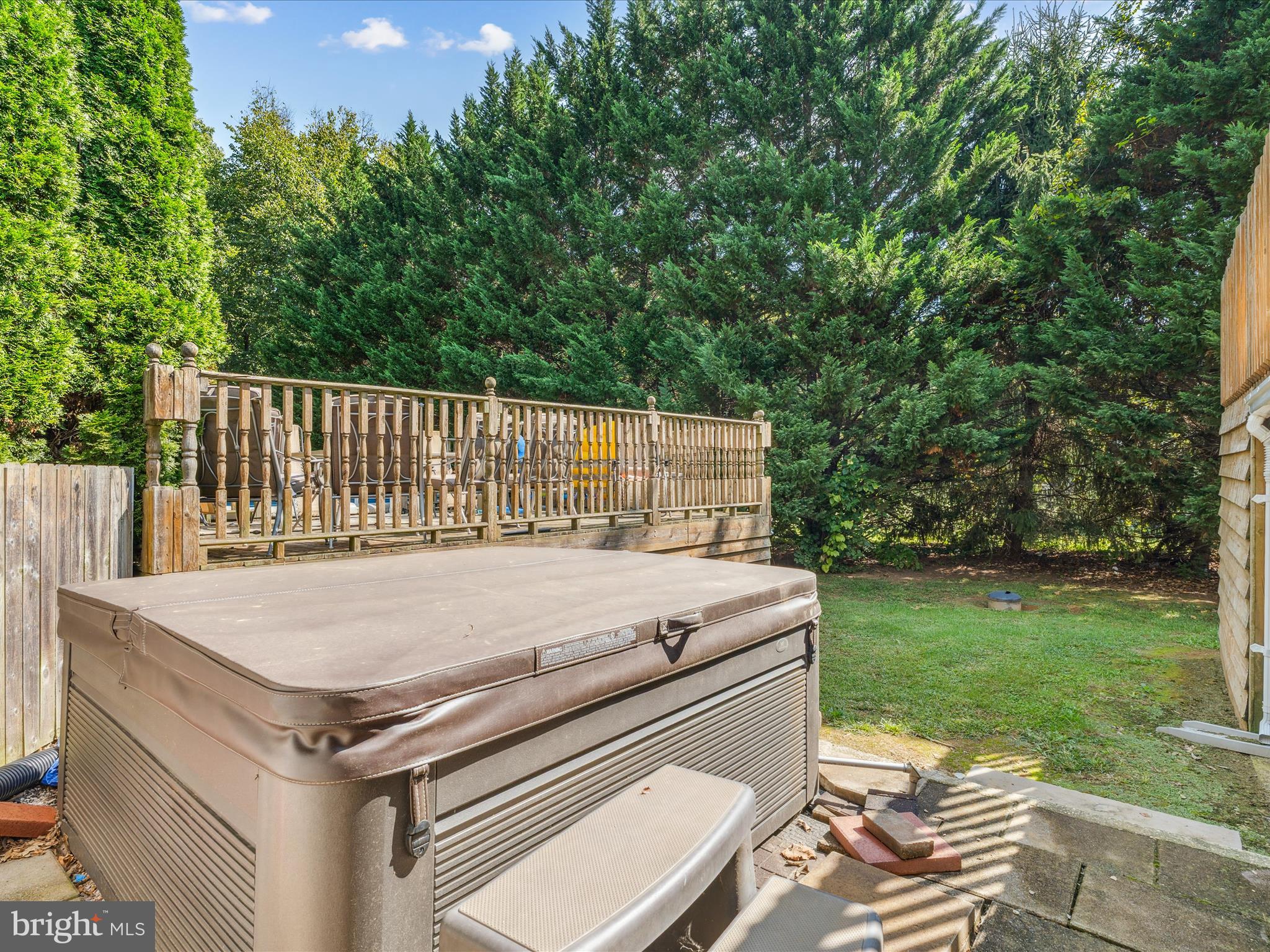 CROWN POINTE NORTH - Residential