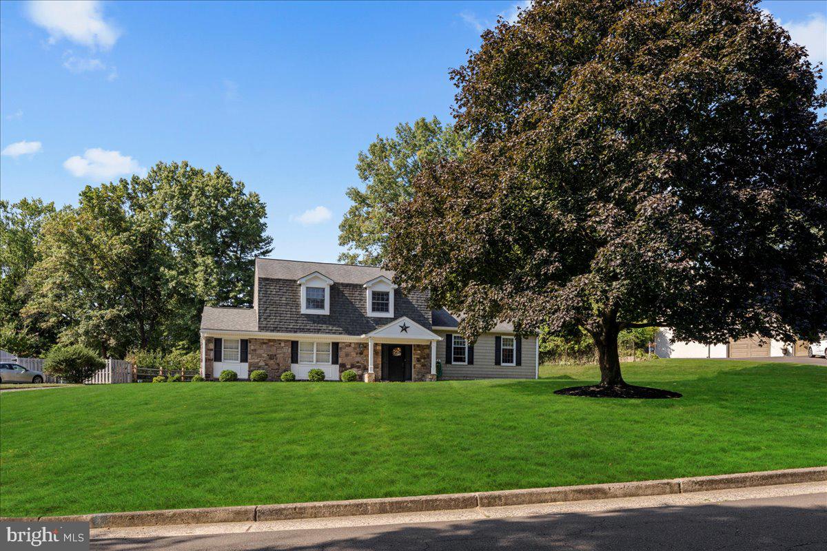 HILLCRESTSHIRE - Residential