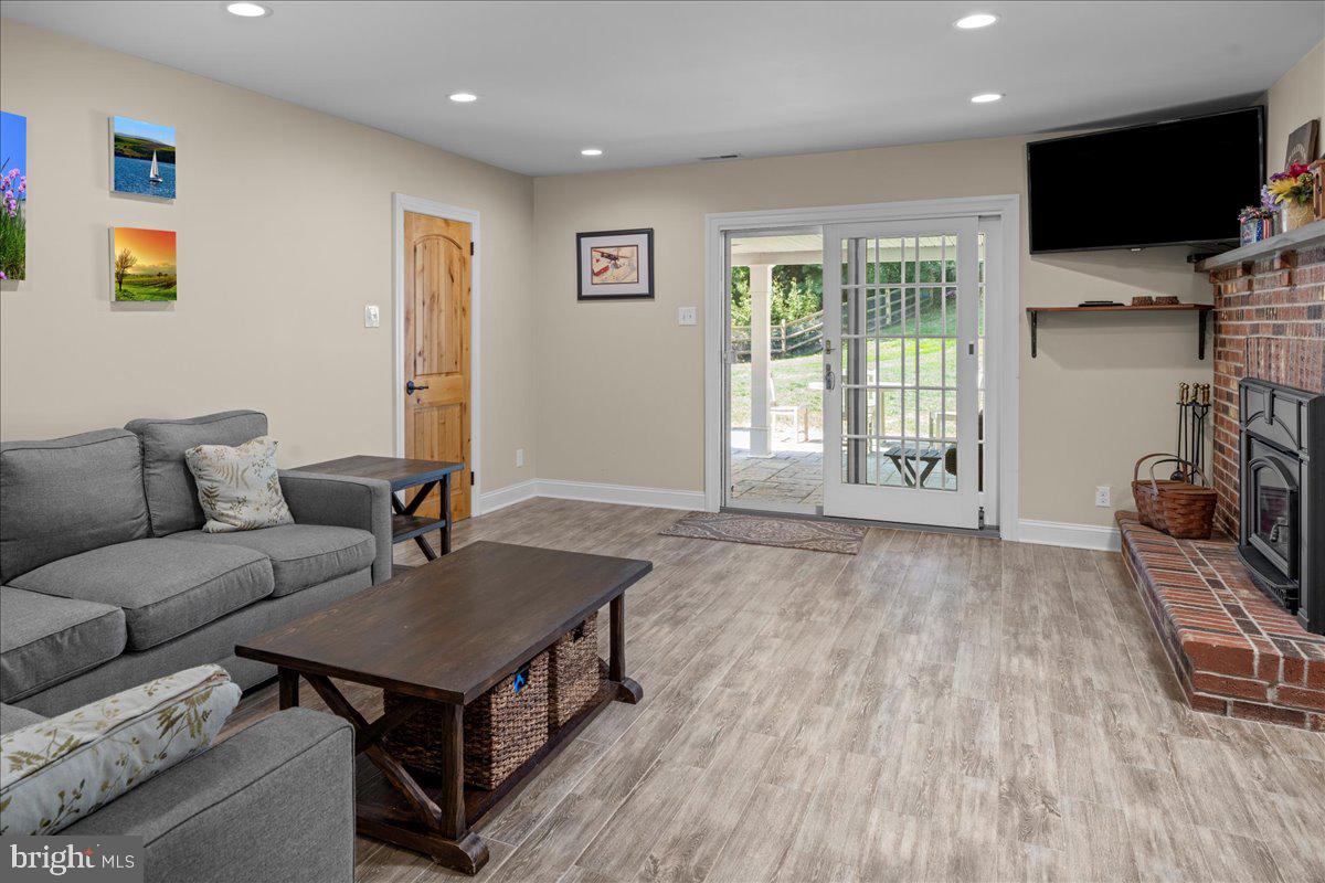 HILLCRESTSHIRE - Residential