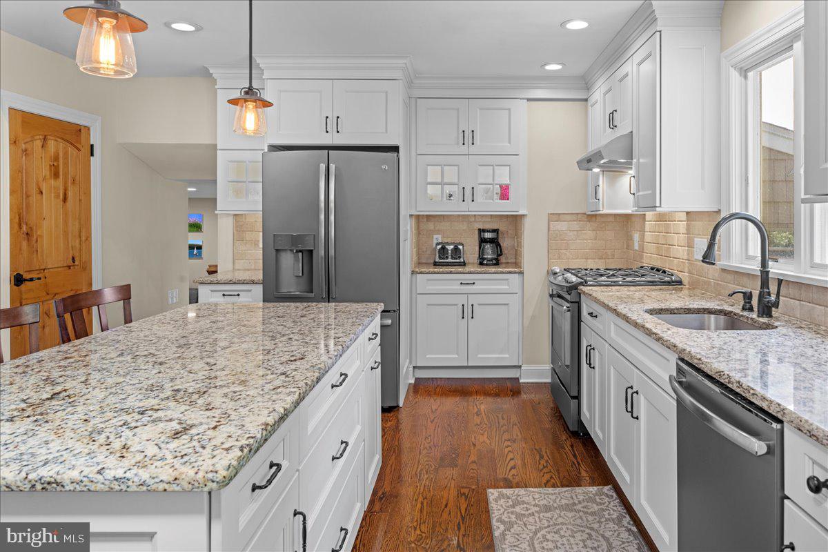 HILLCRESTSHIRE - Residential