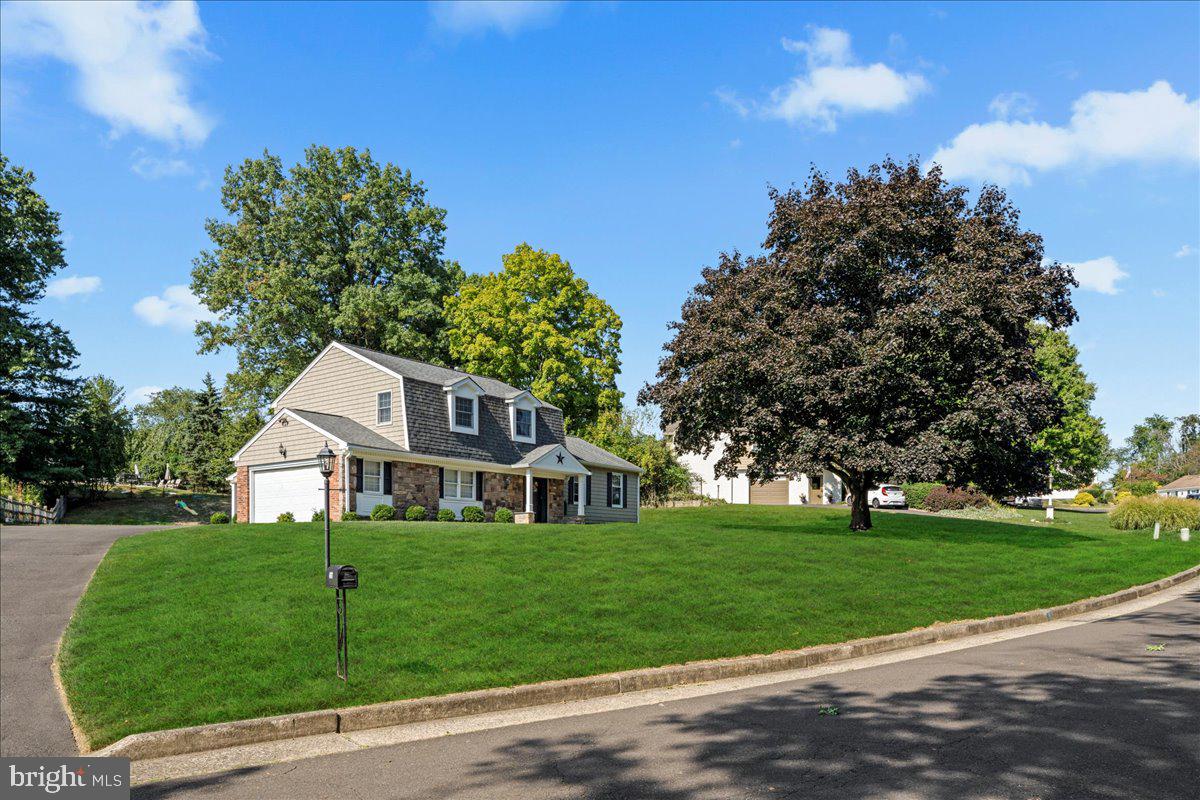 HILLCRESTSHIRE - Residential