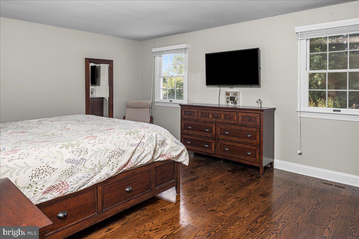 HILLCRESTSHIRE - Residential