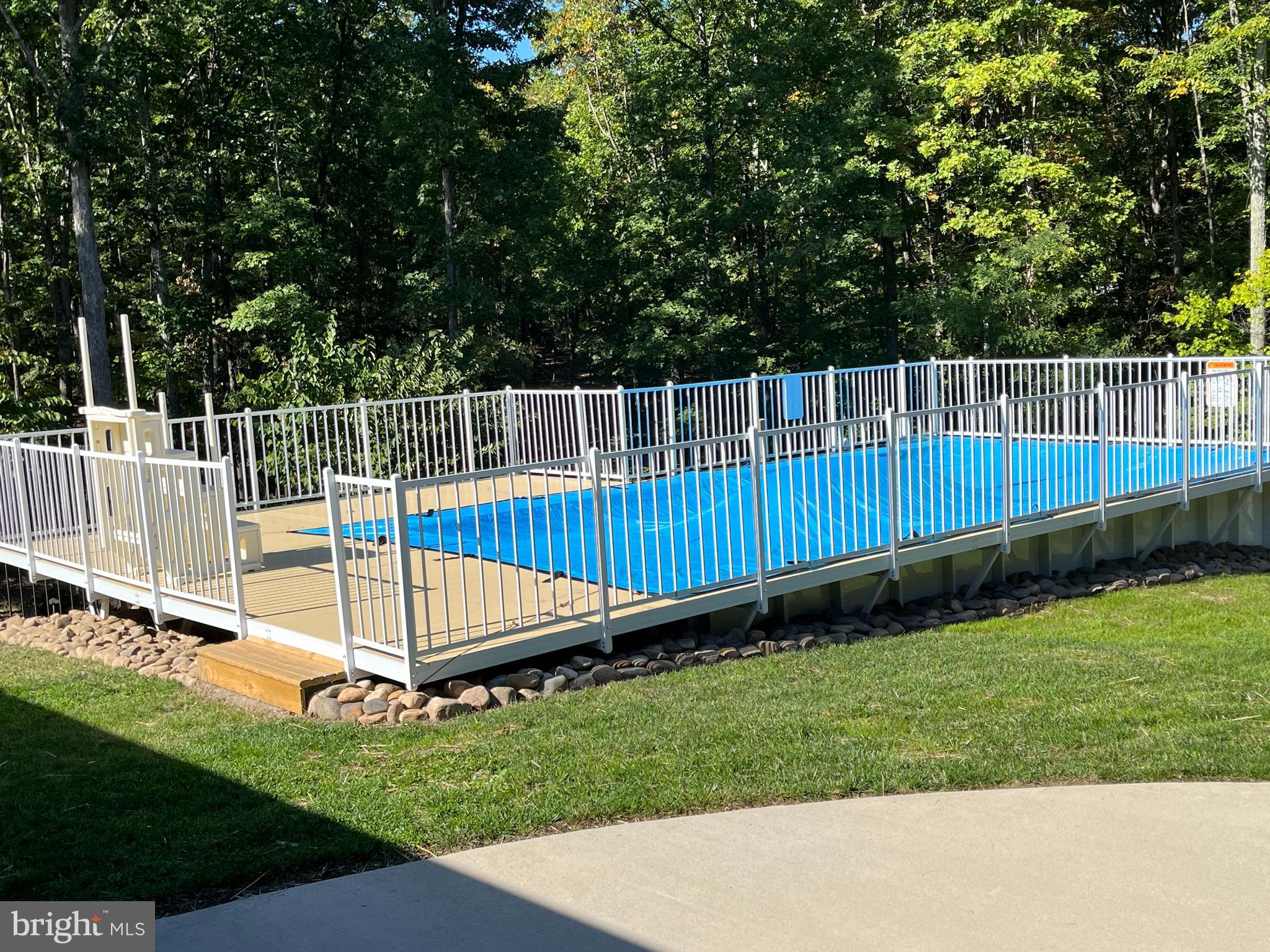 SLEEPY KNOLLS - Residential