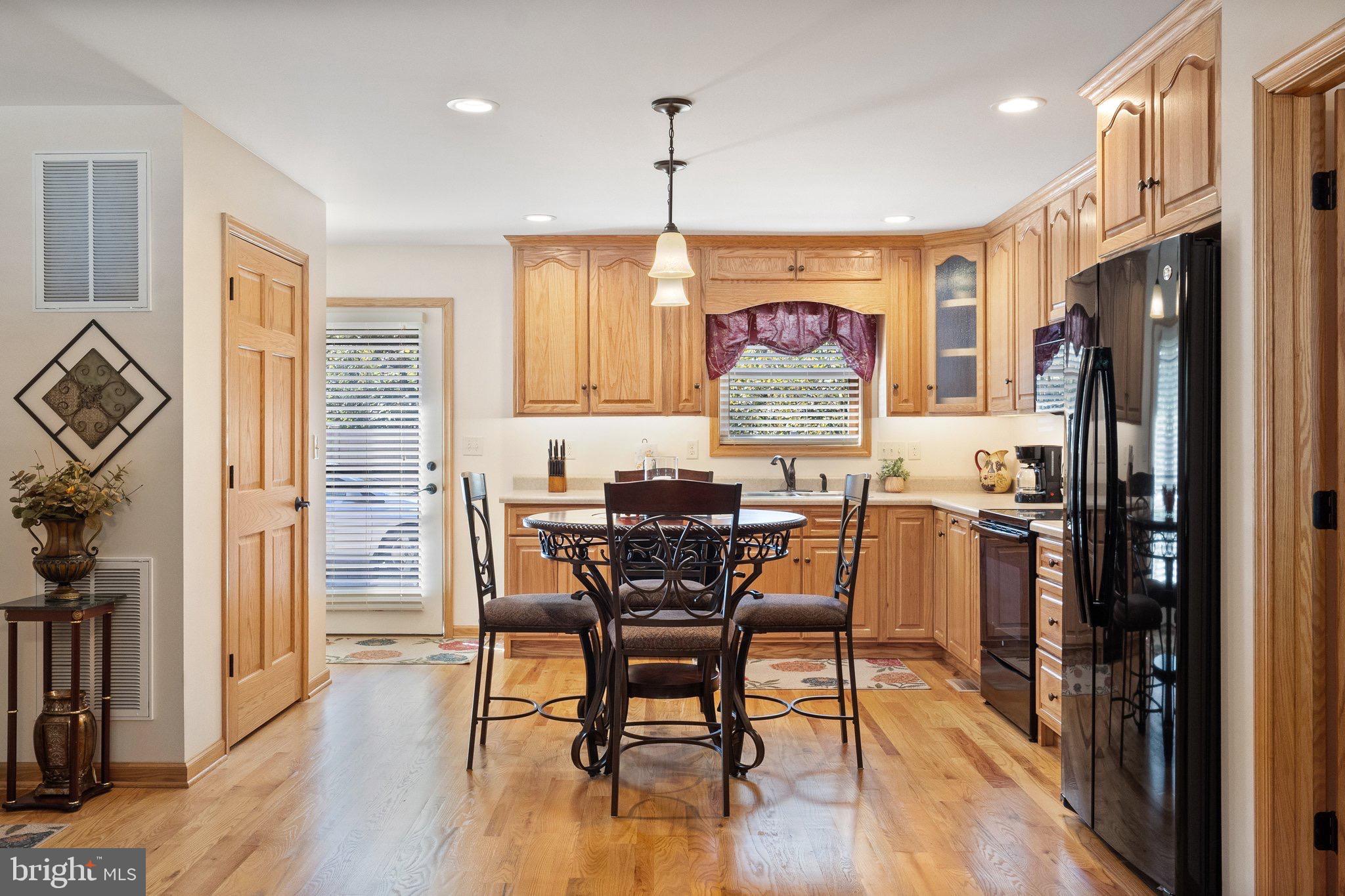 SLEEPY KNOLLS - Residential